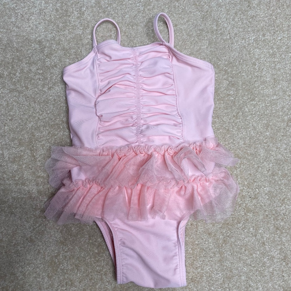 5/$25! Old Navy one piece ruffle swimsuit size 18-24 months
